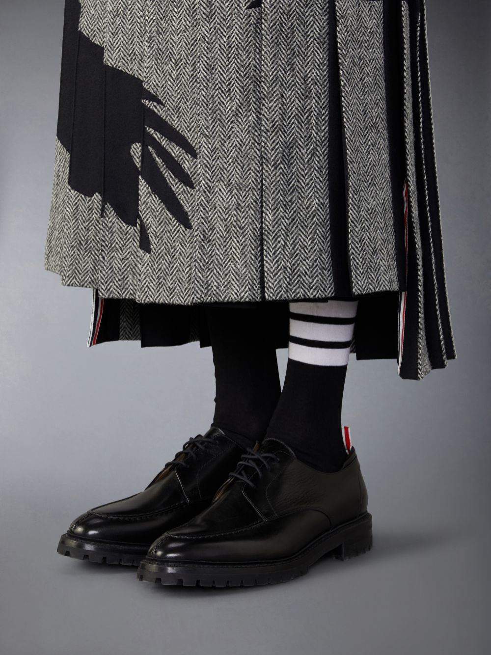 Men Thom Browne Classic Calf Commando Sole Apron Stitch Derby Oxford Shoes Black | MYI47U28342
