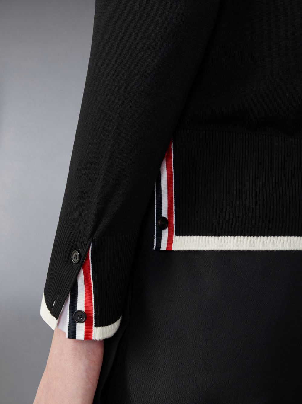 Men Thom Browne Fine Merino Wool 4-Bar Relaxed Fit Cardigan Black | LPB98G92611
