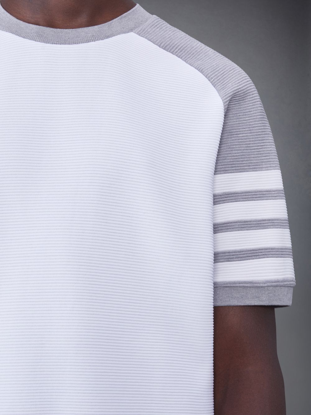 Men Thom Browne Light Cotton Ottoman Rib 4-Bar Saddle Short Sleeve Sweatshirt T Shirts White | BHD73N38305